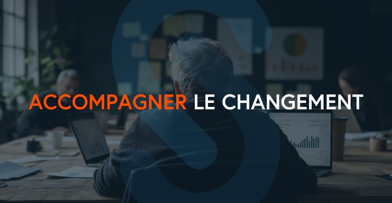 Réunion d'équipe pour planifier la transition vers le flex office en entreprise